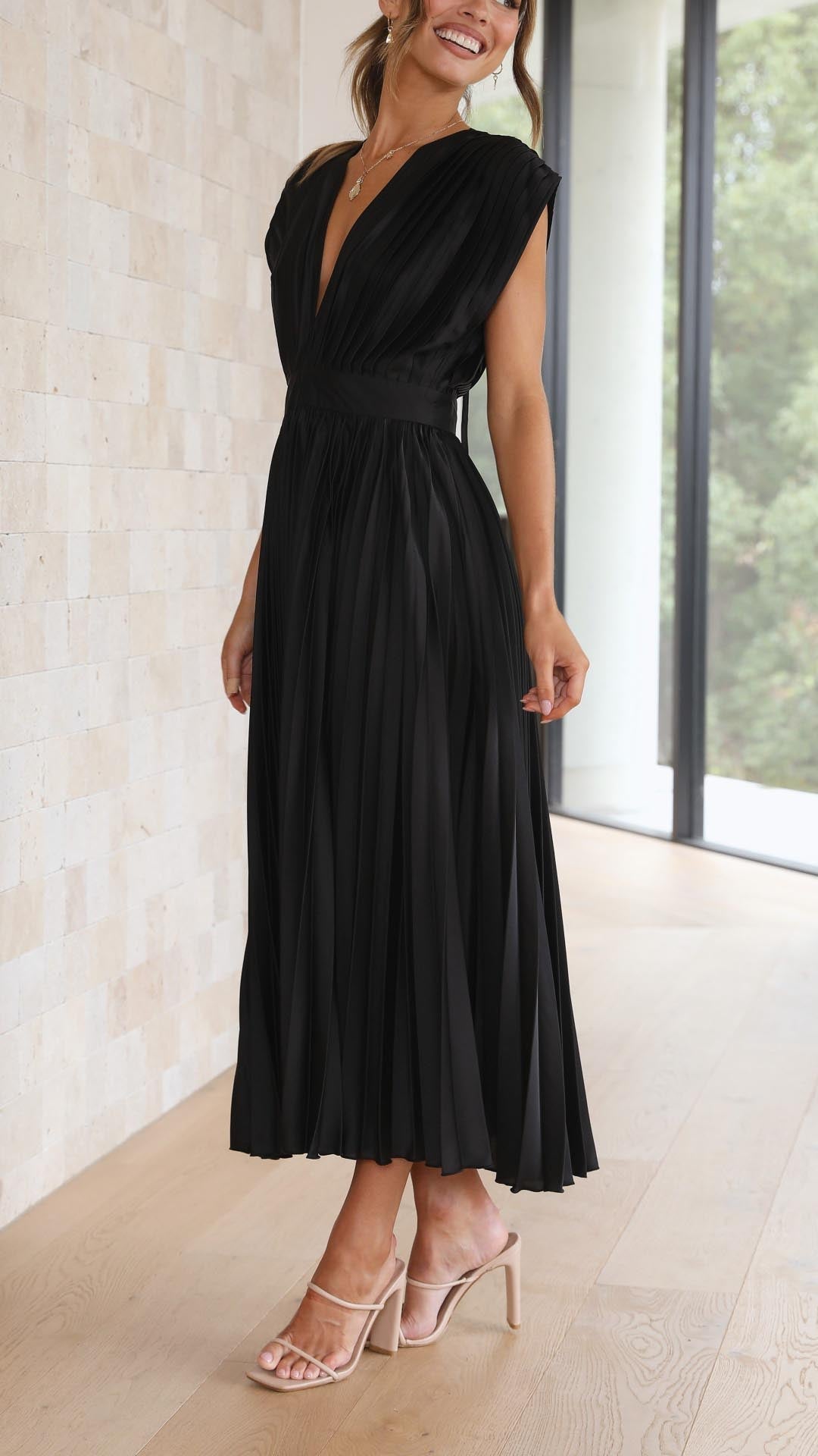 Elegant sleeveless pleated maxi dress, women's formal V-neck, ideal for wedding guests.