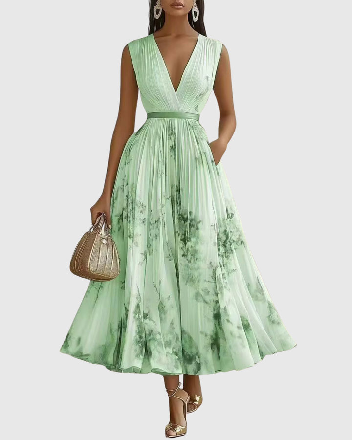 Gorgeous women's floral print long sleeve V-neck maxi dress, pleated for an elegant and versatile look.