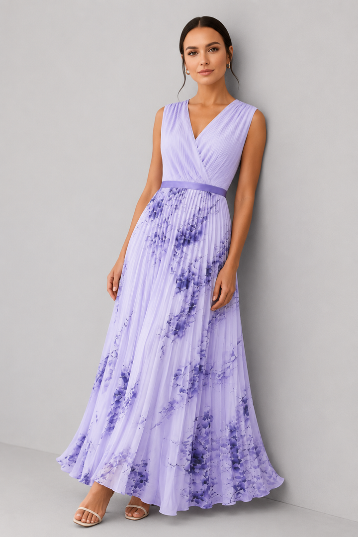 Versatile women's pleated V-neck maxi dress with waist tie, suitable for parties, holidays, and formal wear.