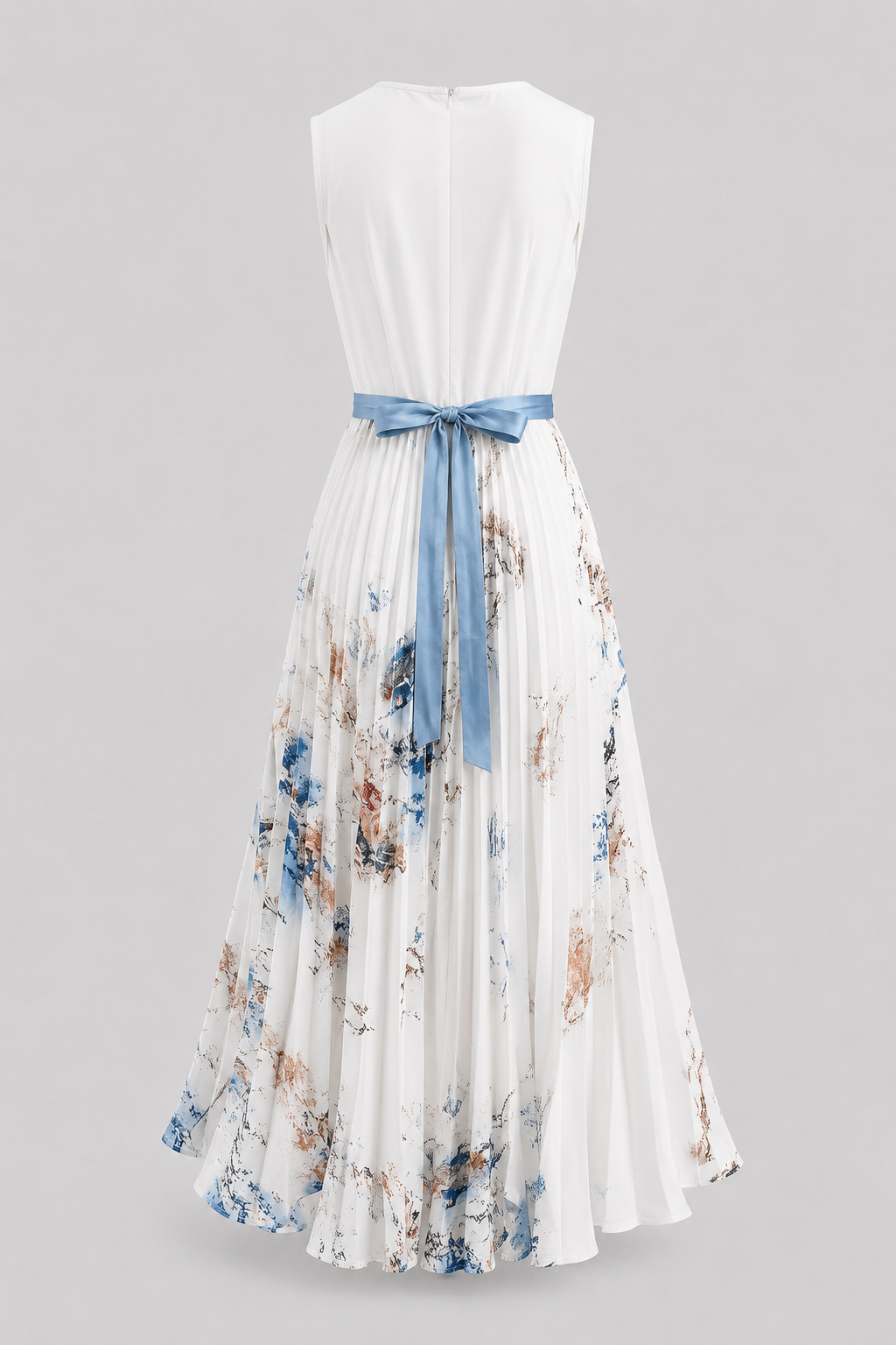 Flowy women's V-neck pleated maxi dress with waist tie, perfect for summer parties or holiday wear.