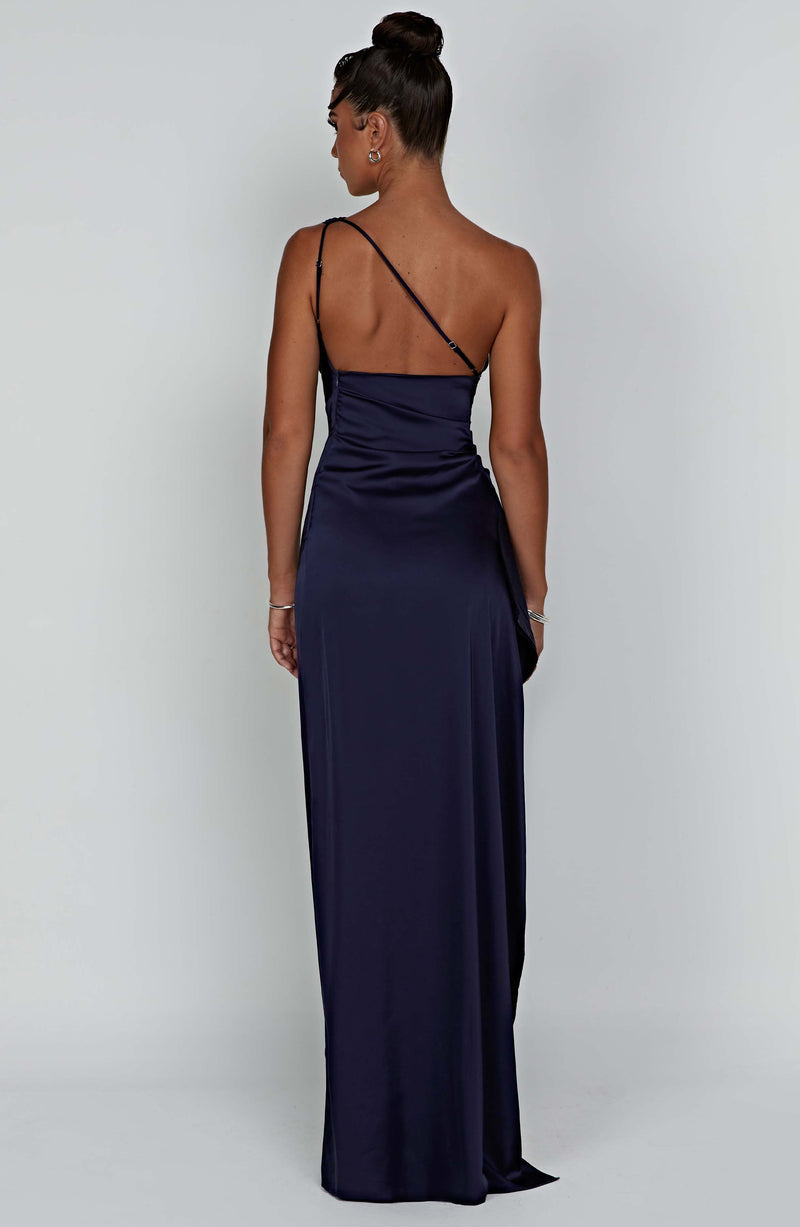 Women's ruched one-shoulder maxi dress, an elegant formal evening gown for wedding guests.