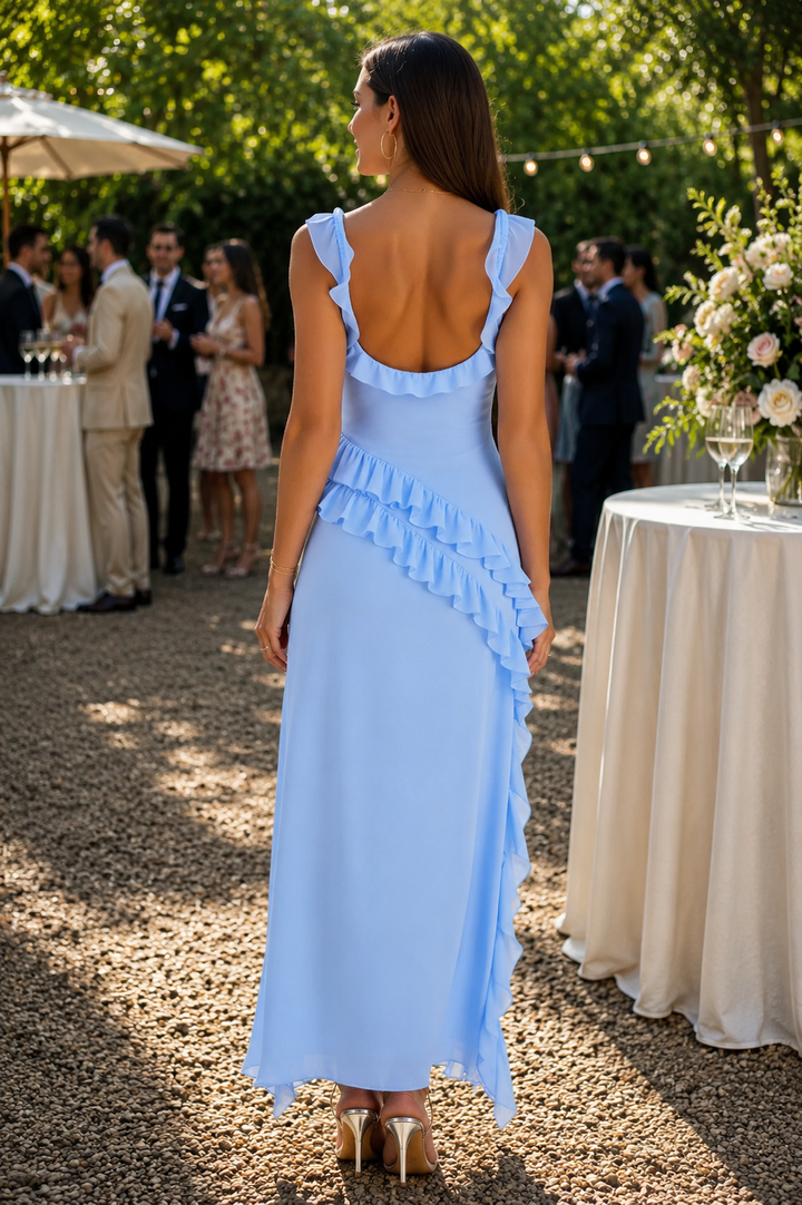 Trendy women's ruffled maxi dress, an elegant and flowy spring/summer fashion essential for ladies.