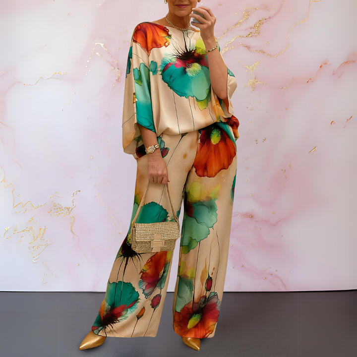 Stylish women's satin top & bottom set, a versatile matching outfit for chic spring/summer fashion.