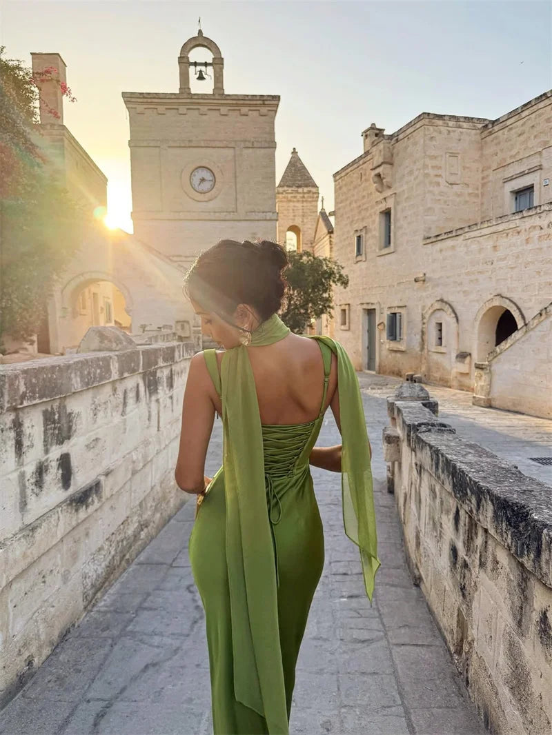 Women's elegant sleeveless maxi dress, perfect for weddings, parties, and formal events.
