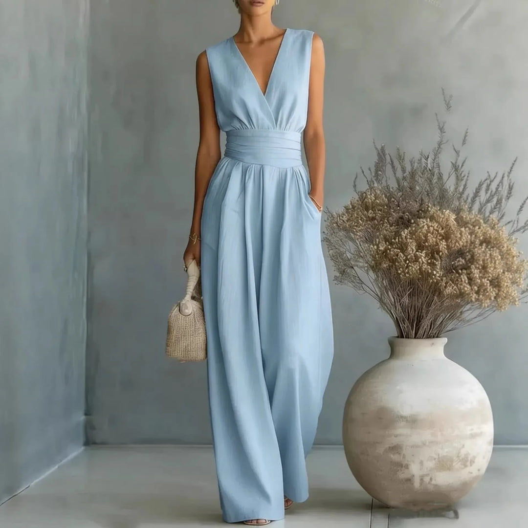 Elegant women's sleeveless V-neck wide-leg jumpsuit, perfect for summer fashion, a comfortable and versatile one-piece.