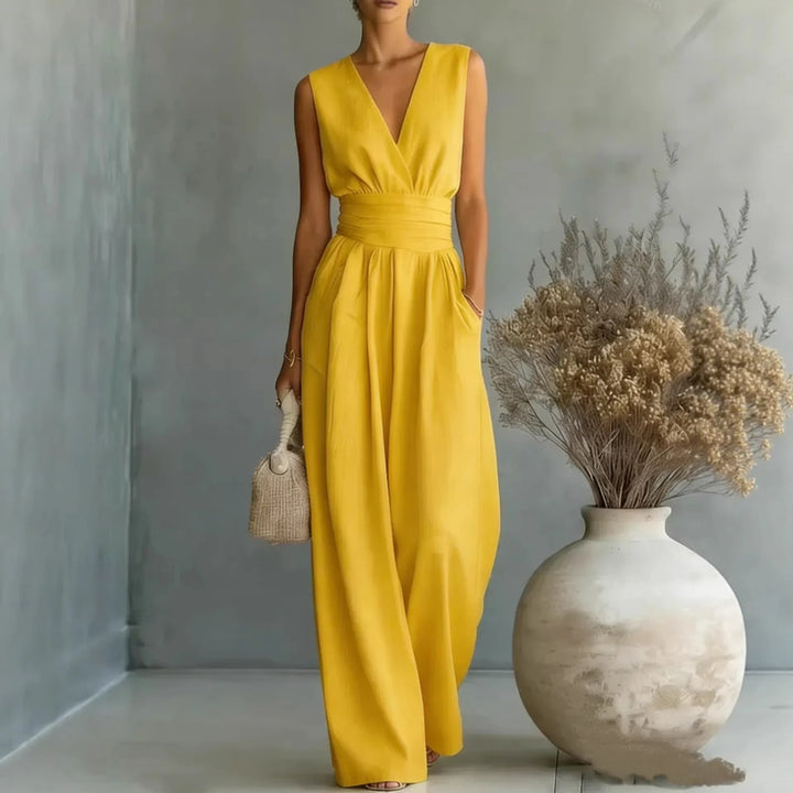 Comfortable women's sleeveless V-neck wide-leg jumpsuit, a versatile one-piece for summer fashion and elegant style.