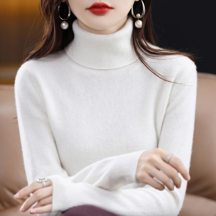 Women's solid color turtleneck top, elegant long sleeve, perfect for versatile autumn/winter styling.