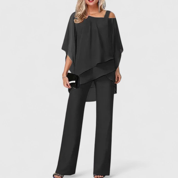 Stylish women's pant set, a versatile two-piece outfit for an elegant & comfortable modern look.