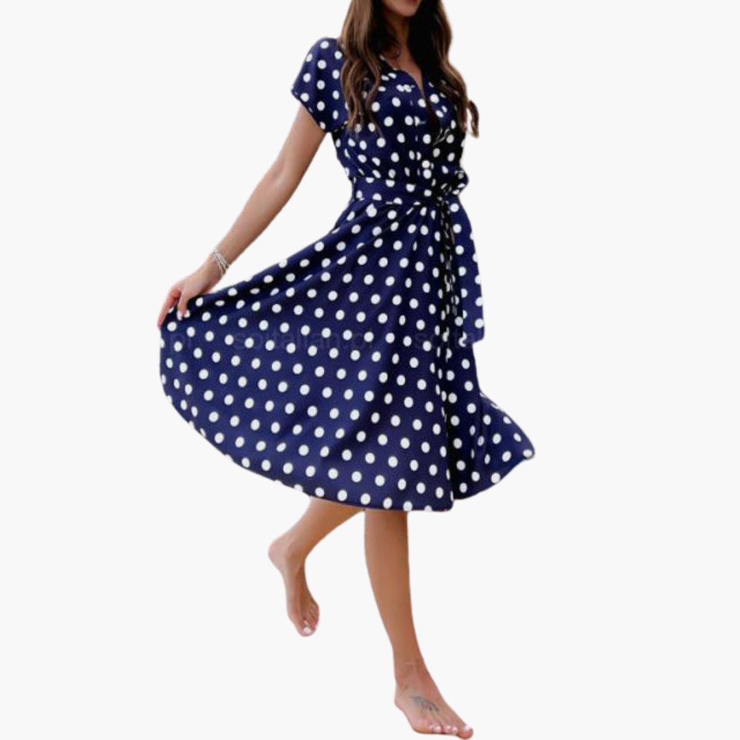 Versatile women's V-neck midi dress with short sleeves, ideal for elegant or casual wear. Timeless spring/summer fashion.