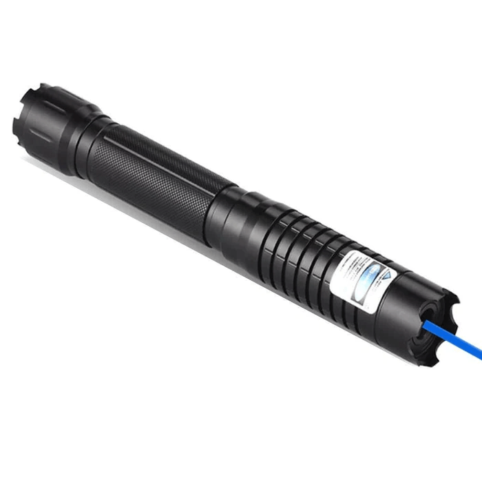 Robust LED flashlight for all outdoor activities: camping, hiking, emergencies. Portable, adjustable beam, aluminum.