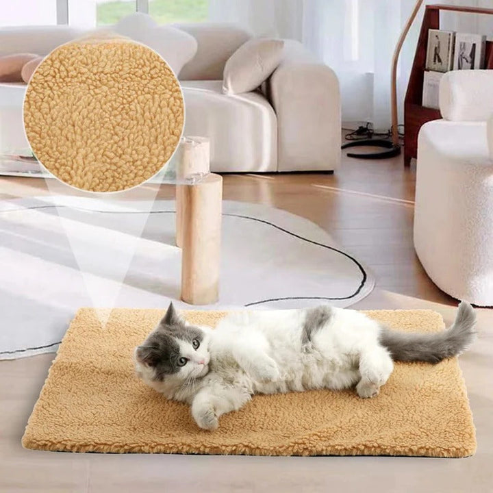 Pet Self-Warming Mat for dogs & cats. Non-electric heating pad offers cozy comfort & warmth.