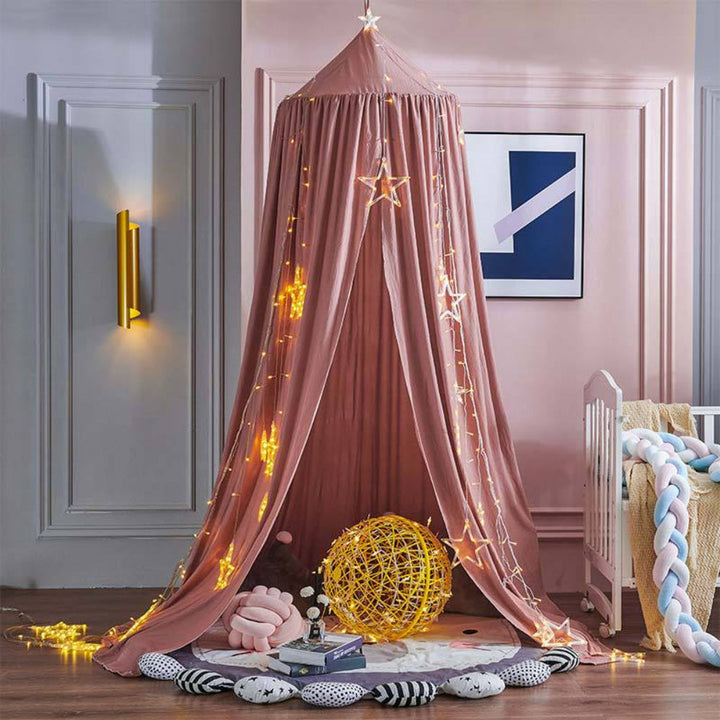 Cozy space creator: a beautiful kids bed canopy in soft polyester for restful nights and play.
