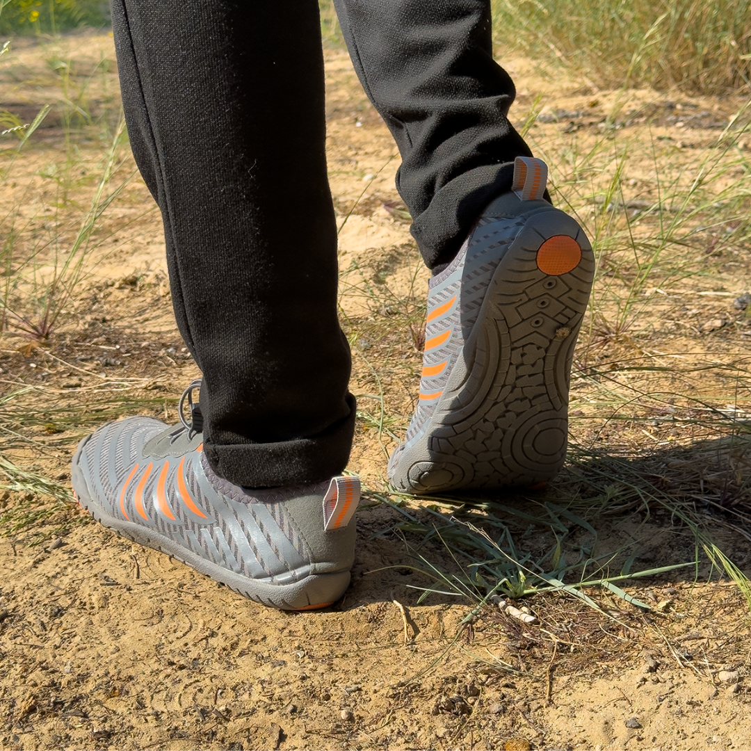 Breathable barefoot shoes with a generous wide toe box, ideal for summer comfort and natural movement.