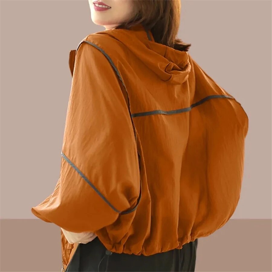 Lightweight women's oversized summer hoodie jacket in a relaxed fit, perfect for casual spring & summer style.