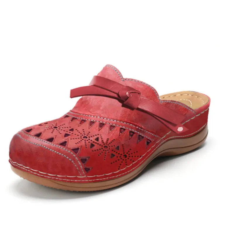 Comfortable women's backless clogs featuring a chic bow and trendy cutout, ideal for effortless style.