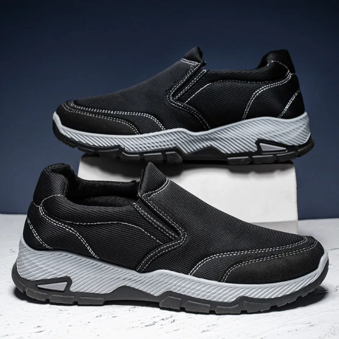 Gray men's slip-on walking shoes, flexible and comfortable for daily use
