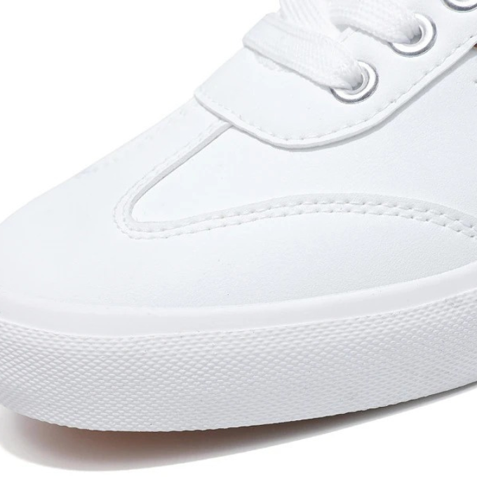 Black casual men's sneakers, matte finish, designed for ultimate everyday comfort