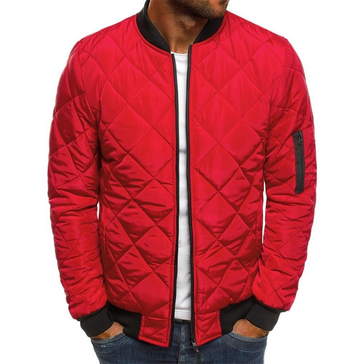 Lightweight men's quilted jacket in a neutral color, perfect for layering and everyday urban outerwear