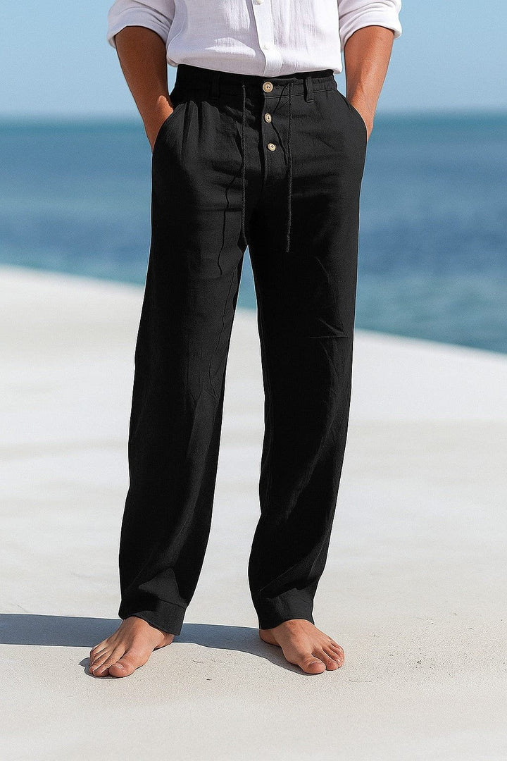 Comfortable men's breathable chinos for warm weather. Lightweight, relaxed fit, ideal for summer daily wear.
