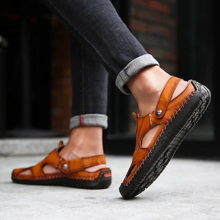 Lightweight men's closed-toe slip-on sandals. Breathable for daily summer comfort and casual walking.