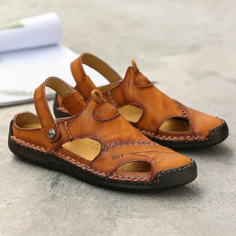 Men's closed-toe slip-on sandals. Breathable, comfortable, and perfect for daily outdoor summer activities.