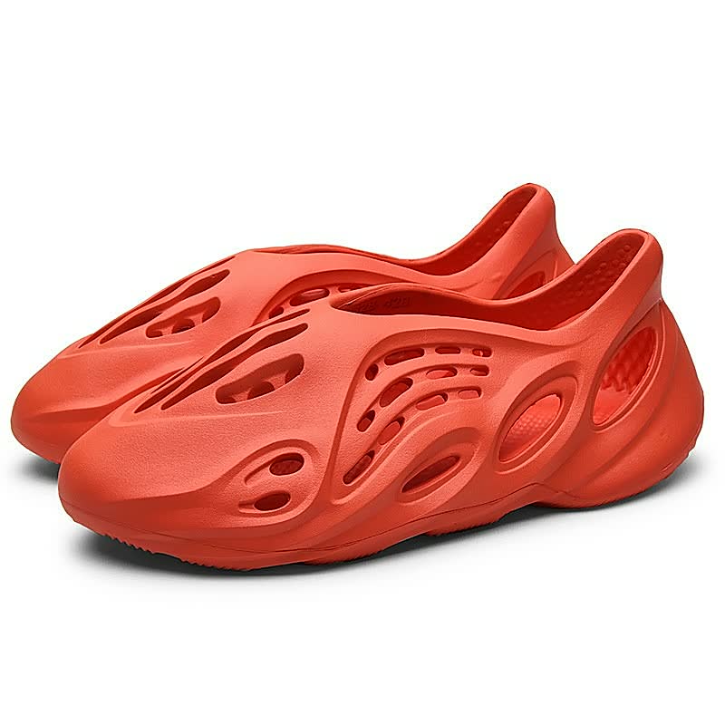 Comfortable men's breathable summer shoes made for warm weather, featuring a relaxed style for casual wear.