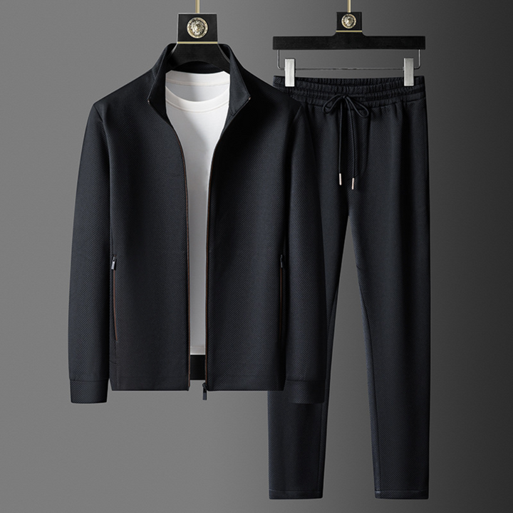 Two-piece men's comfort tracksuit with a casual jacket and pants, ideal for spring or autumn everyday wear.
