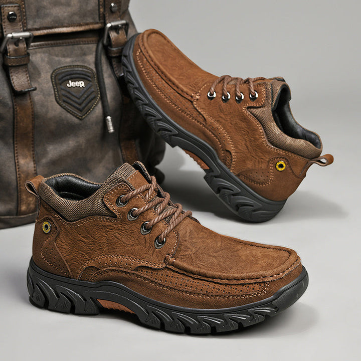 Men's outdoor footwear: comfortable short leather boots in tan color