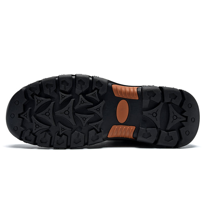 Casual men's suede boots, short cut, perfect for fall and winter outdoor wear