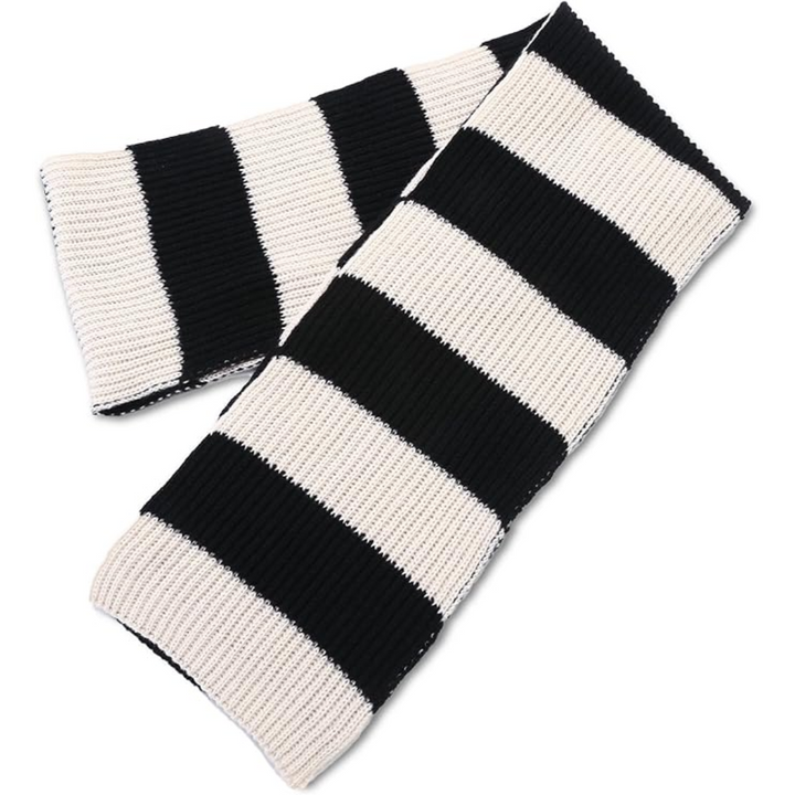 Stylish men's chunky knit scarf with bold stripes, perfect for winter fashion.