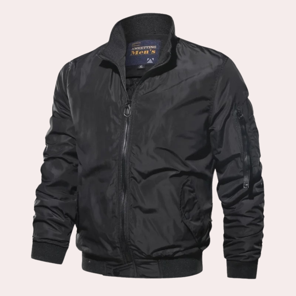 Casual men's fall jacket, a black bomber style with zipper, ideal for everyday stylish outerwear