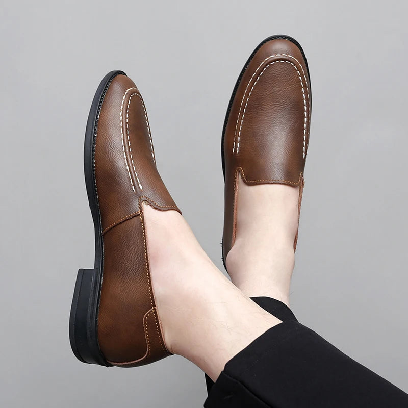 Men's premium leather loafers for casual and formal occasions, timeless design