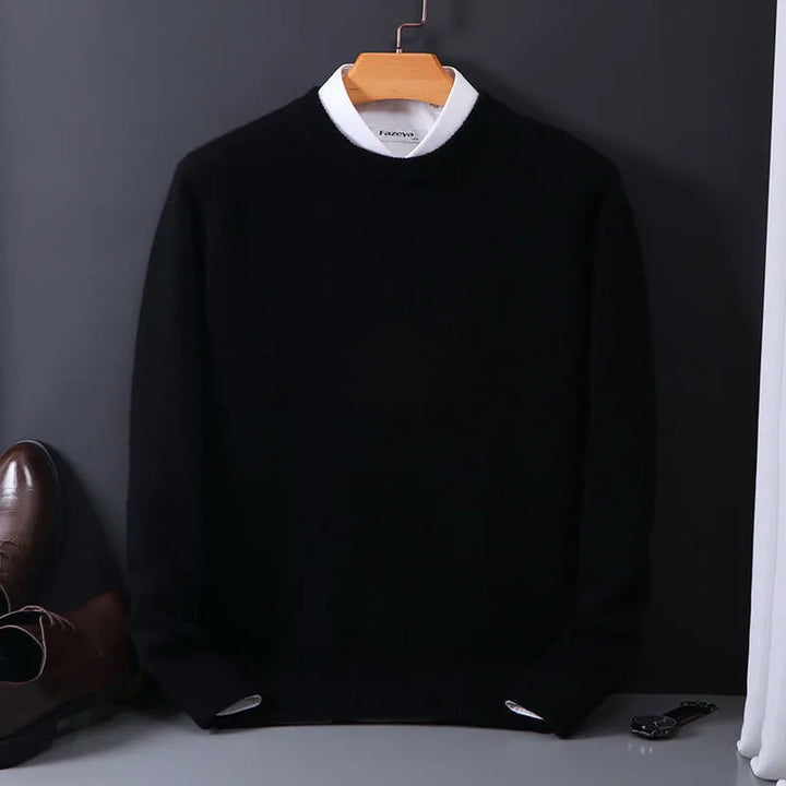Stylish men's long sleeve crew neck pullover sweater, comfortable casual wear for any occasion.