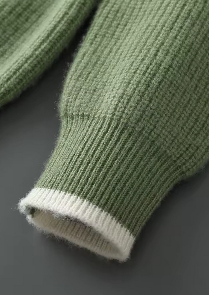 Men's classic crew neck sweater, delivering timeless style and all-season comfort.