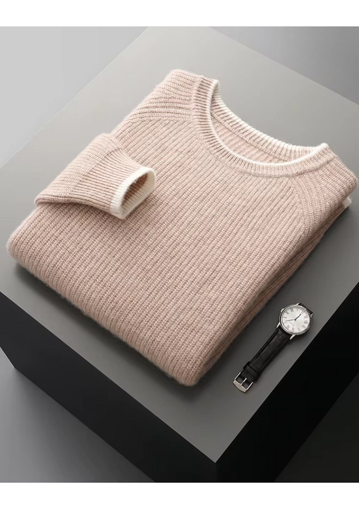 Versatile men's crew neck sweater, ideal for effortless casual style and everyday fashion.
