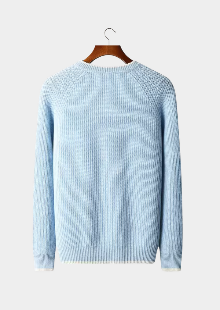 Men's casual crew neck sweater in a classic style, perfect for versatile everyday wear.