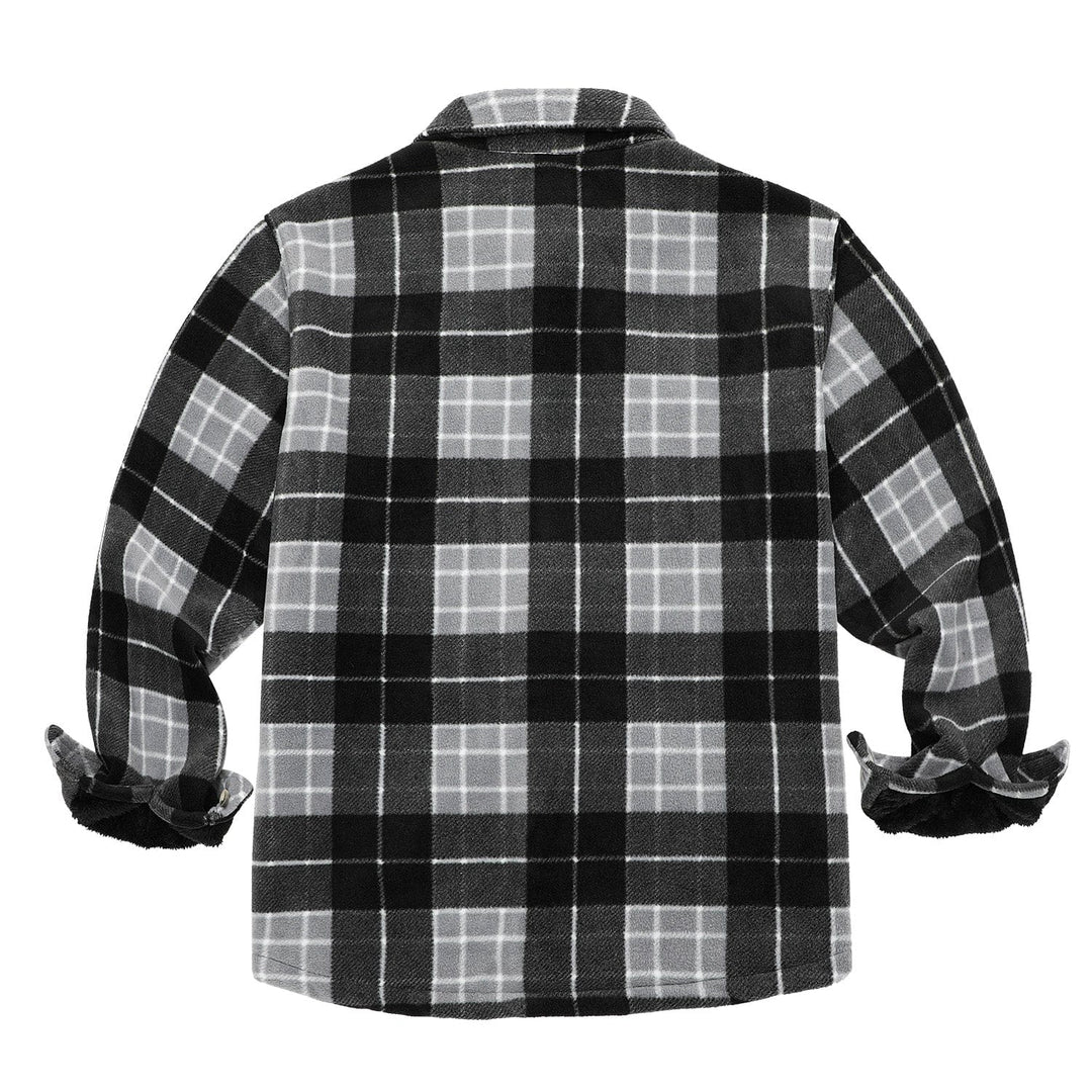 Detail of pockets on a men's heavy flannel shirt jacket, practical & fashionable. #linedshirt
