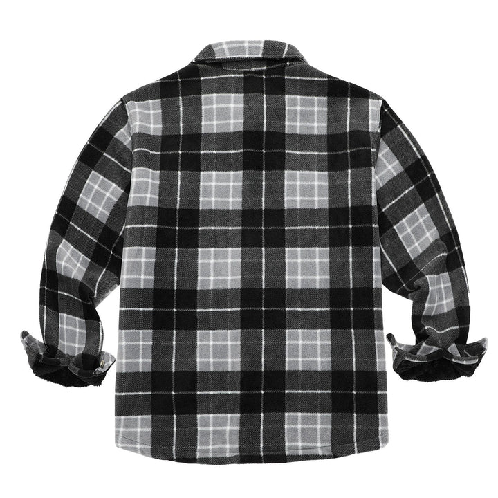 Detail of pockets on a men's heavy flannel shirt jacket, practical & fashionable. #linedshirt