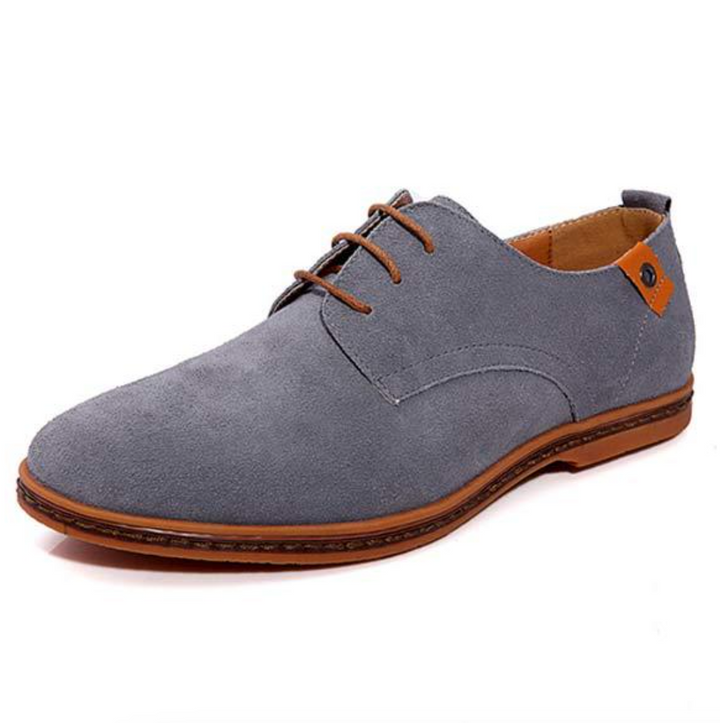 Men's Classic Round-Toe Dress Shoes in sleek black for formal style and professional occasions.