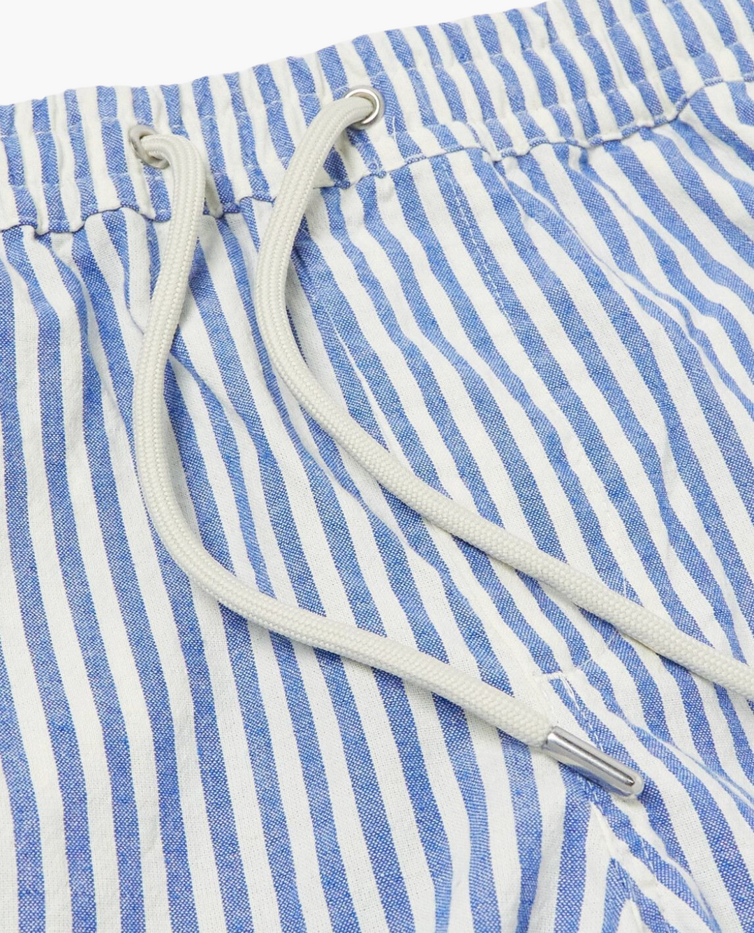 Classic men's striped shorts. Versatile for casual outings, beach days, or relaxed summer vacation style.