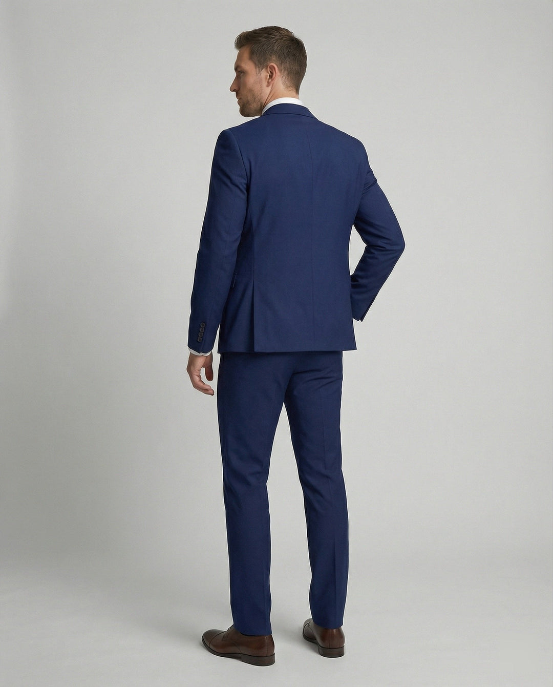 Professional men's classic three-piece formal suit set. Ideal for office, business attire & events.