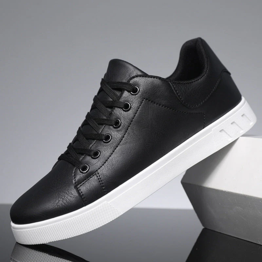 Comfortable men's lace-up low top sneakers, perfect for athletic casual style.