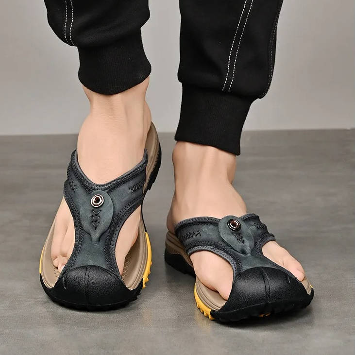 High-performance men's water resistant closed toe sandals, non-slip for maximum outdoor stability.