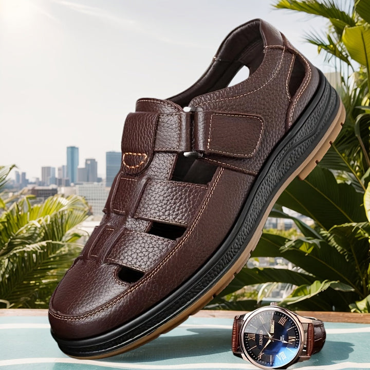 Men's protective closed-toe sandals with adjustable strap, perfect for summer hiking and outdoor adventures.