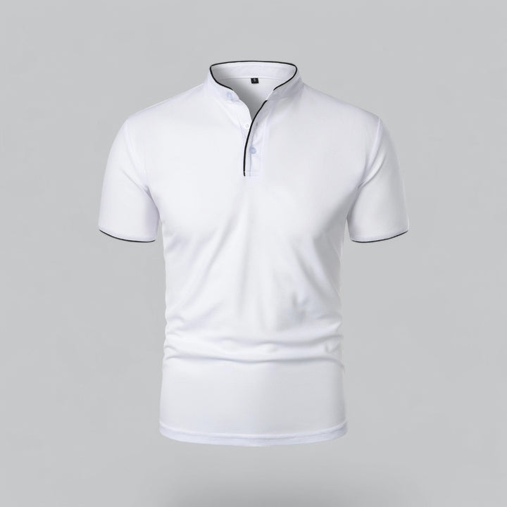 Men's collarless polo, short sleeve, paired with chinos for an elegant, versatile outfit. Timeless style.