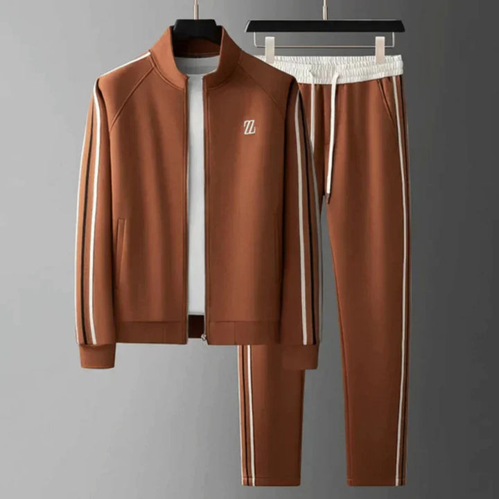 Stylish men's apparel: comfortable athletic tracksuit set. Versatile activewear for lounging, sports, and casual use.