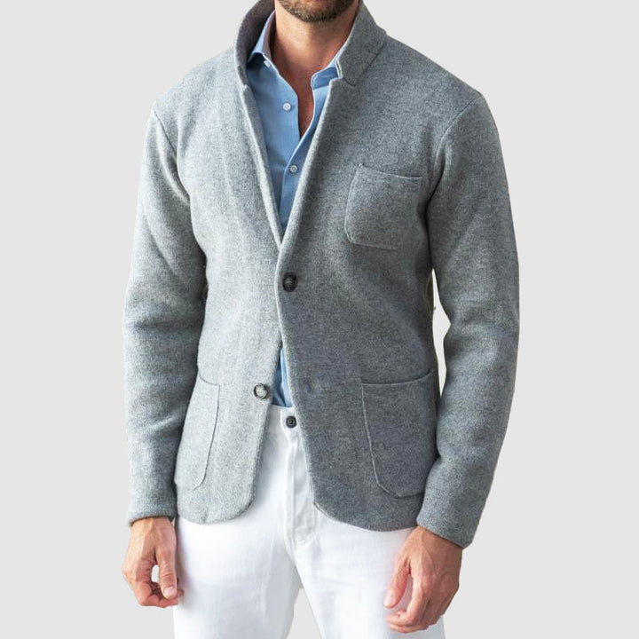 Men's comfortable casual blazer jacket with stylish patch pockets, perfect for smart-casual wear.