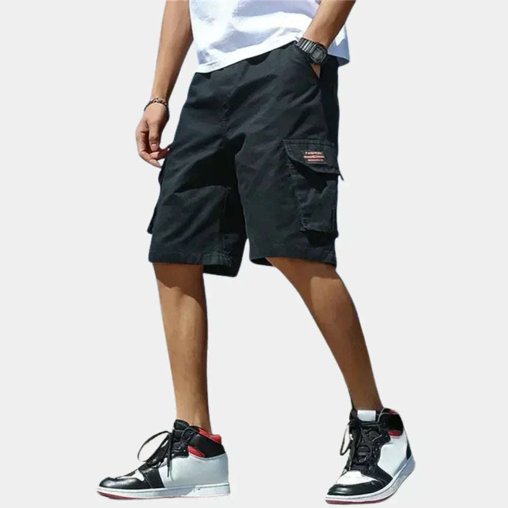 Finn men's cotton cargo shorts, versatile for summer outdoor activities & comfort.