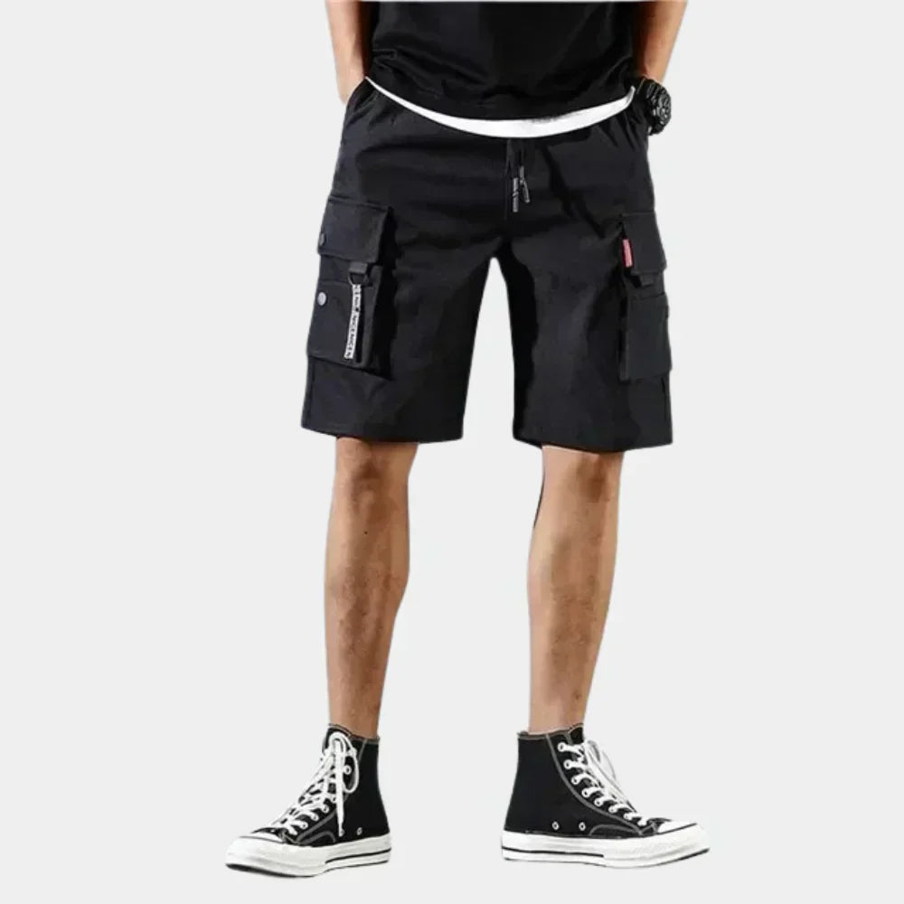 Casual men's summer cargo shorts with practical multi-pockets, perfect for relaxed outdoor adventures.