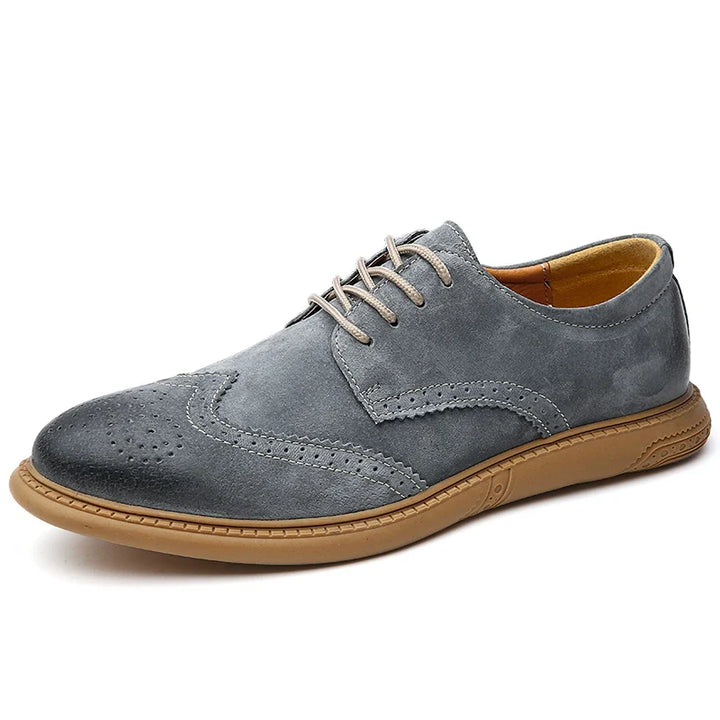 Comfortable men's lace-up brogue shoes, perfect for stylish daily wear or dress occasions.